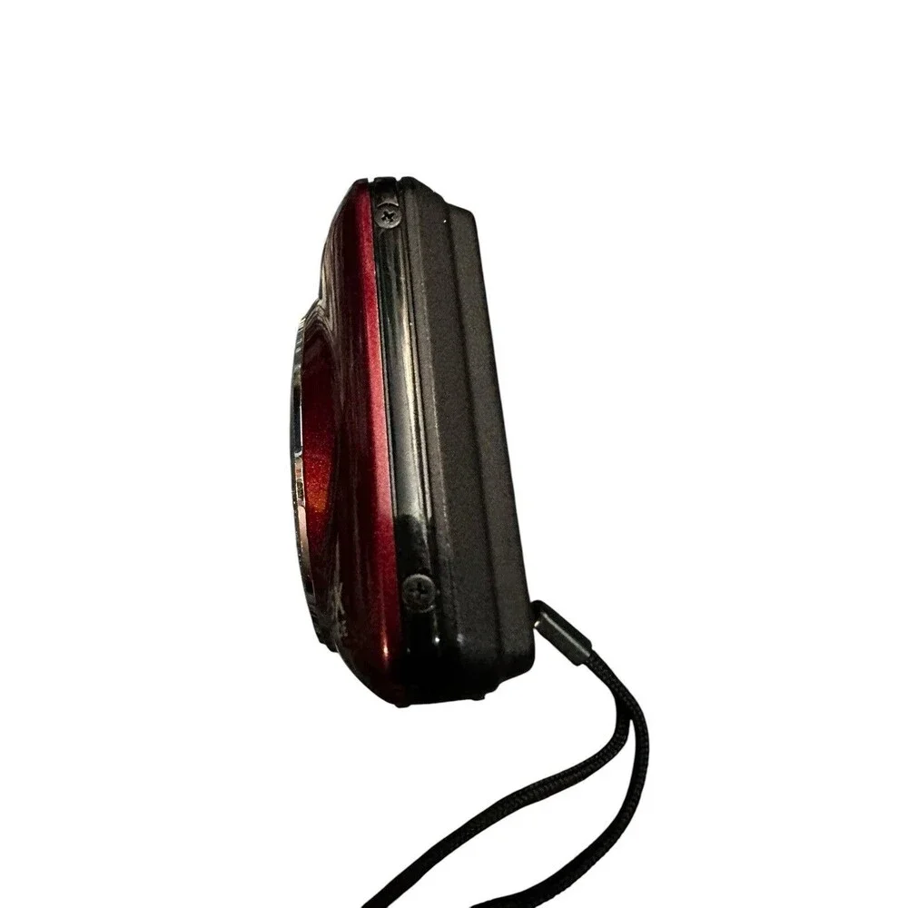 Kodak PIXPRO FZ53 Digital Camera (Red) FZ53-RD W/ USB cord EUC + Swissgear Case